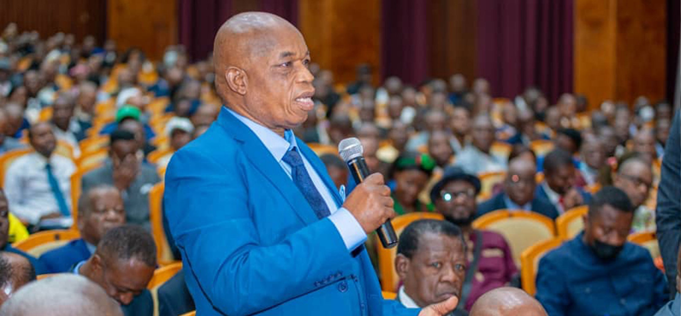 Président Gabriel MOKIA MANDEMBO