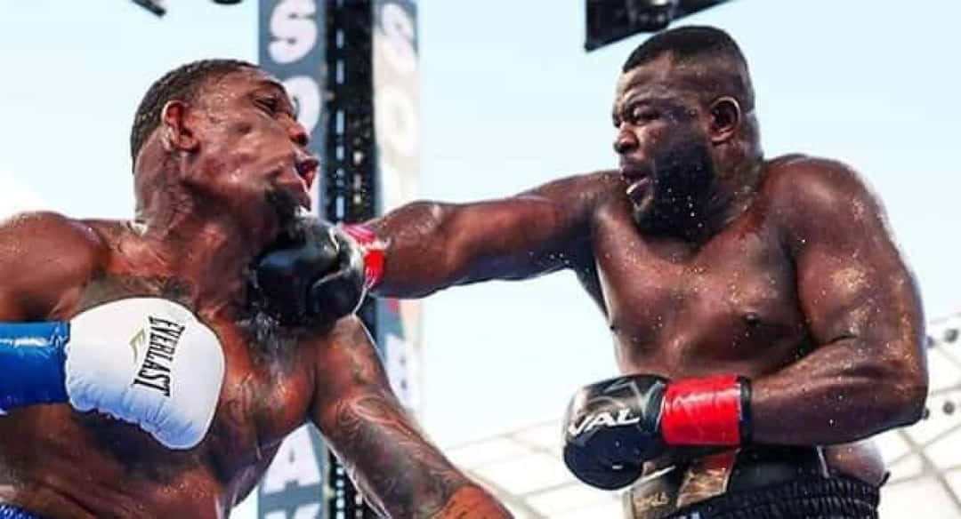 Martin Bakole : Le Retour Triomphal du Boxeur Congolais à Kinshasa